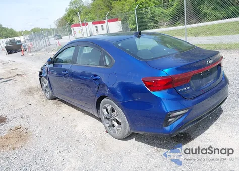 2019 Kia Forte Lxs z USA, uszkodzony, nr VIN 3KPF24AD2KE115108